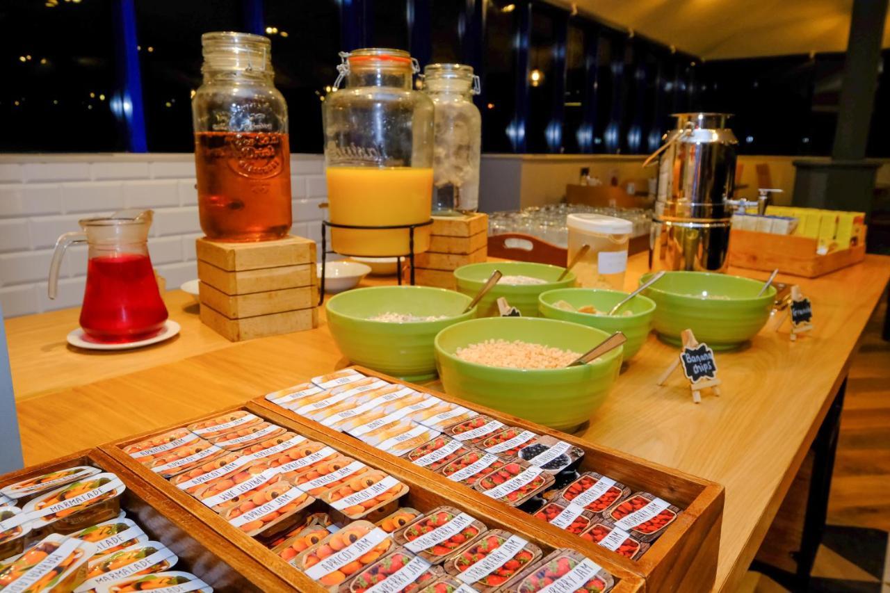 Holiday Inn Warrington By Ihg Luaran gambar